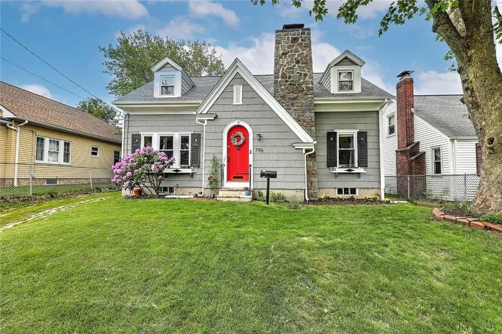 796 Pontiac Avenue Cranston RI 02910