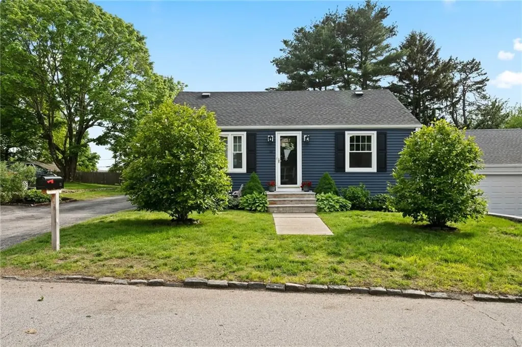 18 Allard Street Cranston RI 02920