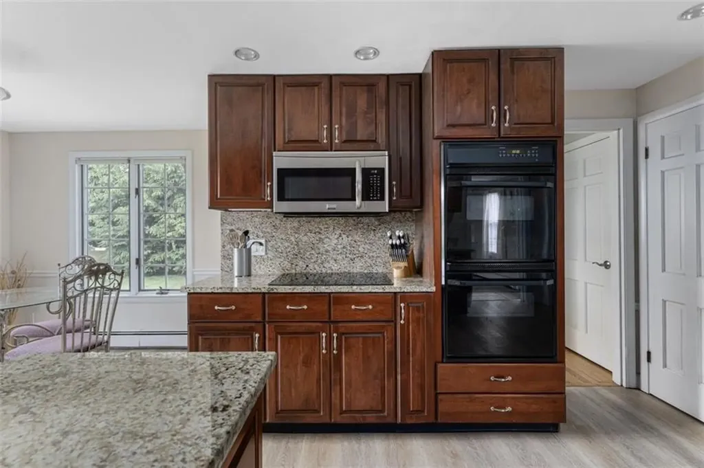 15 Metcalf Drive Cumberland RI 02864