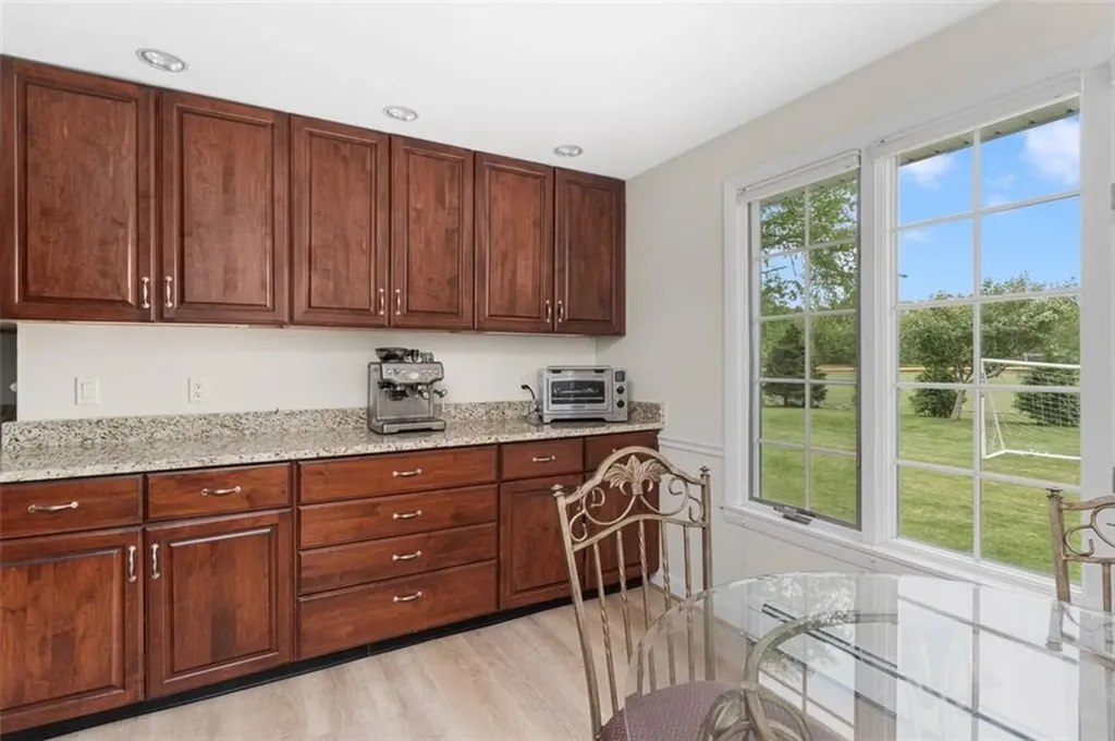 15 Metcalf Drive Cumberland RI 02864