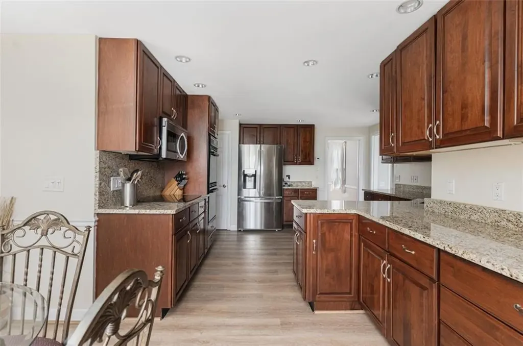 15 Metcalf Drive Cumberland RI 02864