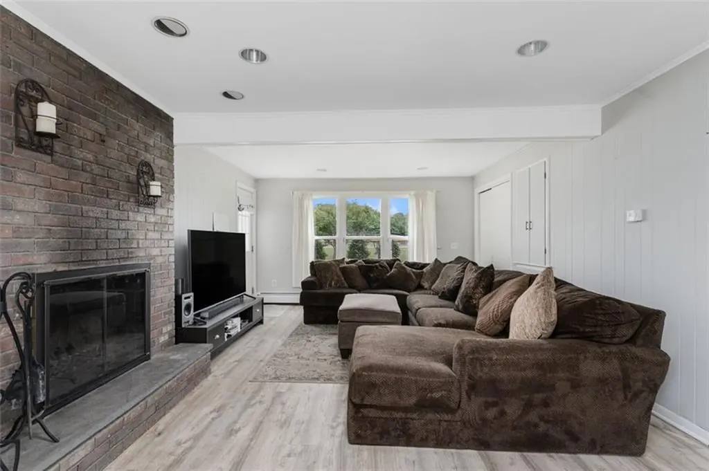 15 Metcalf Drive Cumberland RI 02864
