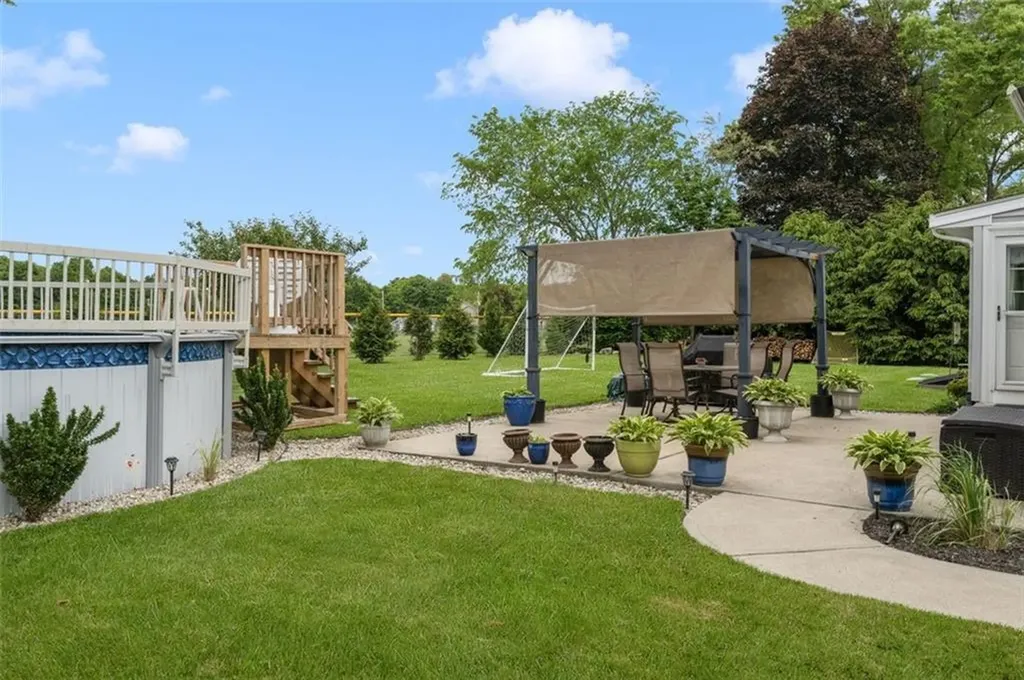 15 Metcalf Drive Cumberland RI 02864