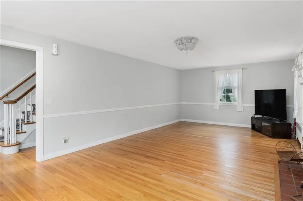 15 Metcalf Drive Cumberland RI 02864