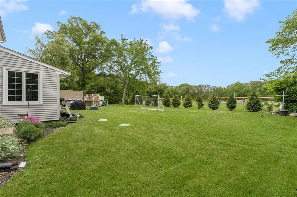 15 Metcalf Drive Cumberland RI 02864