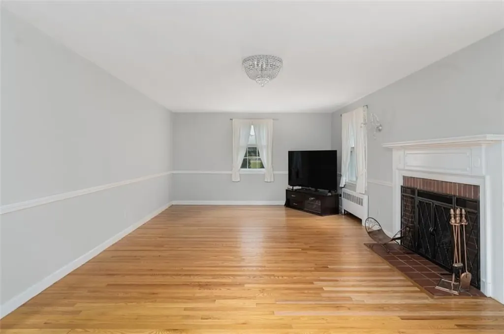15 Metcalf Drive Cumberland RI 02864