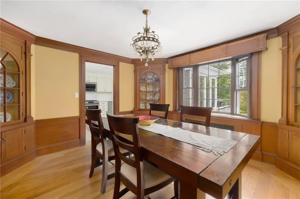 2 Carvin Court Warwick RI 02886