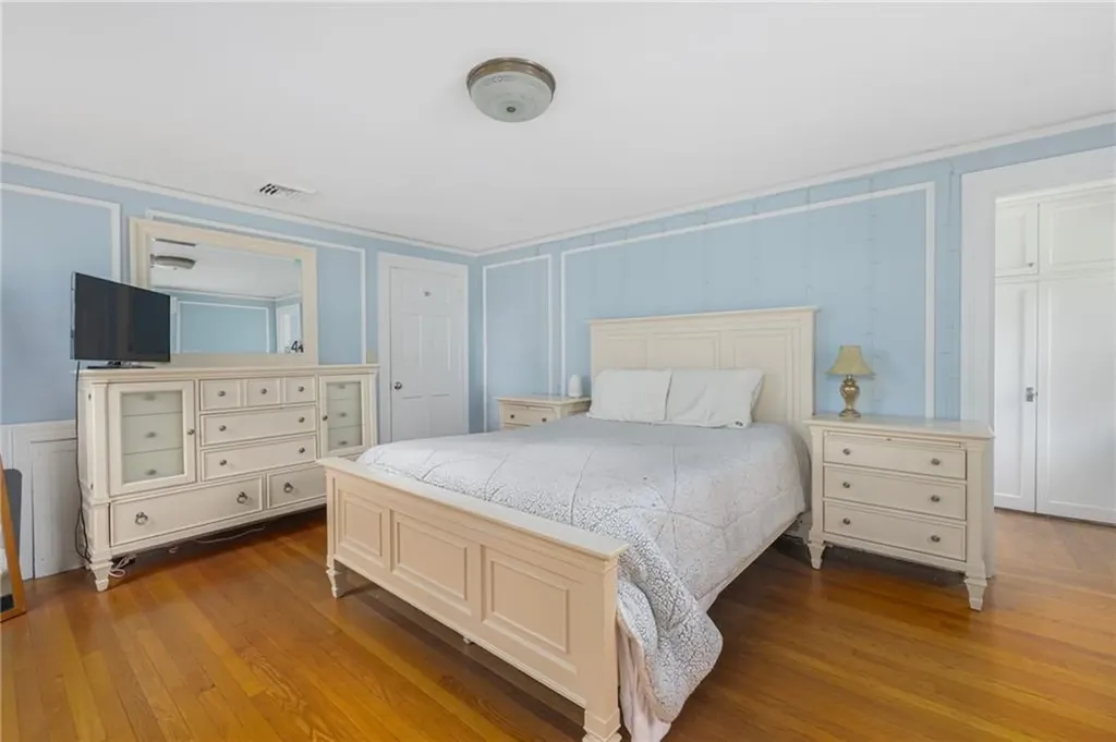 2 Carvin Court Warwick RI 02886