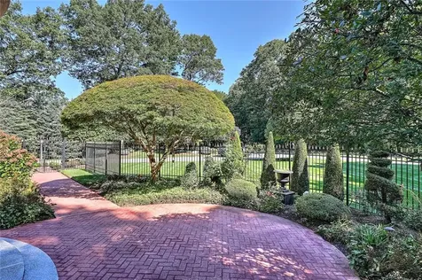 45 Burns Way East Greenwich RI 02818