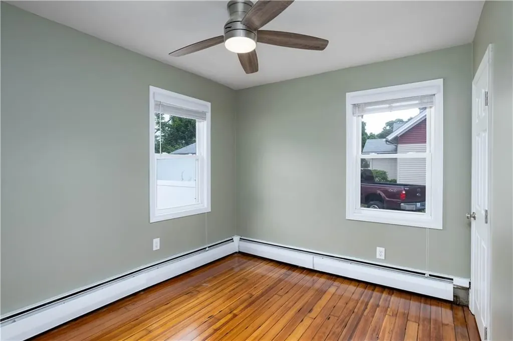133 Broad Street Warwick RI 02888