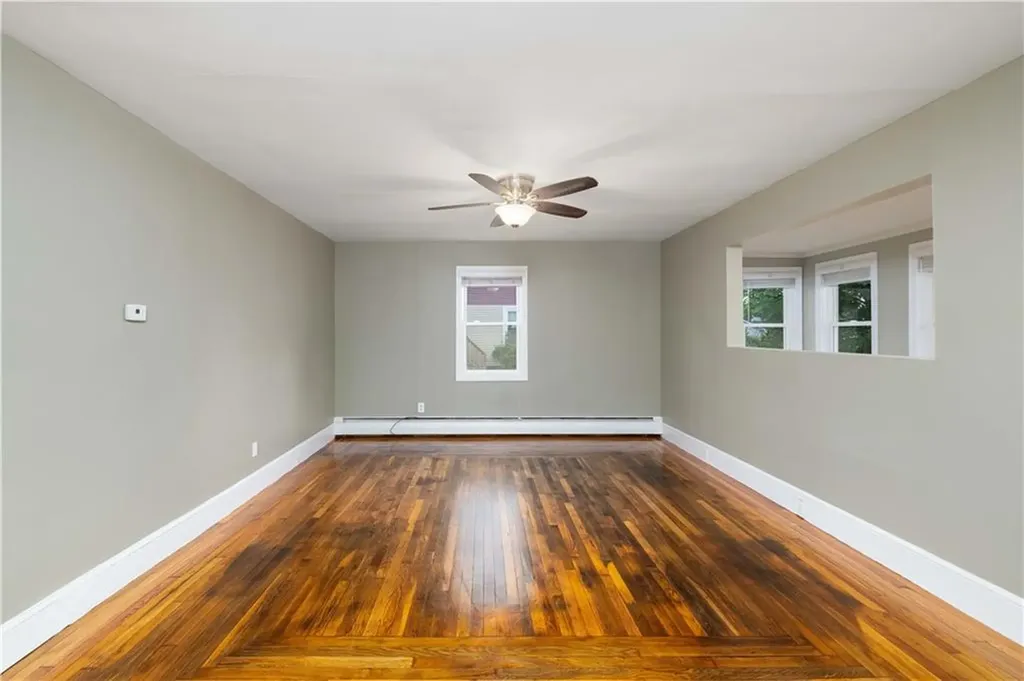 133 Broad Street Warwick RI 02888