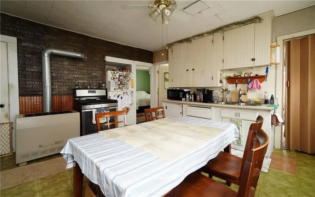 26 Farm Street Woonsocket RI 02895