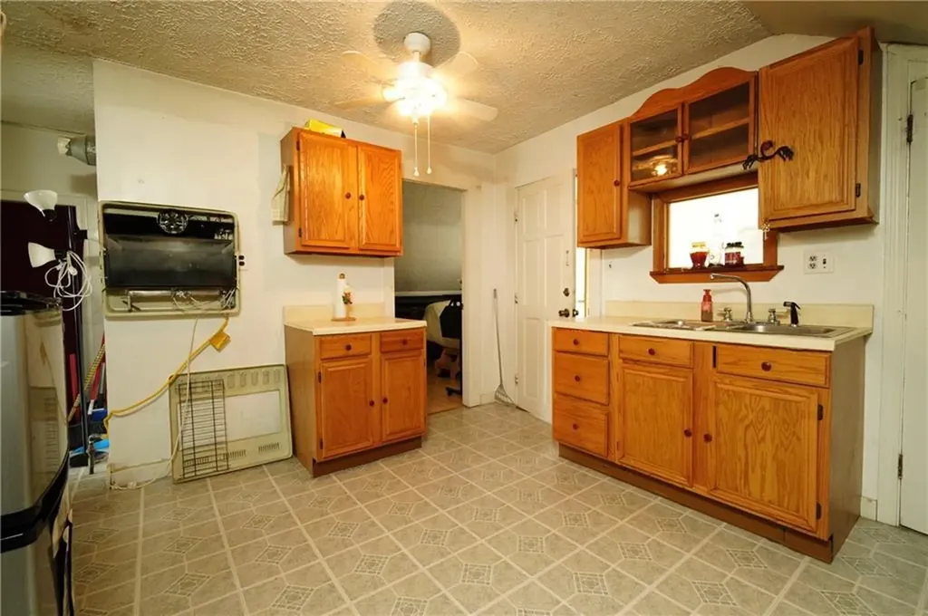 26 Farm Street Woonsocket RI 02895