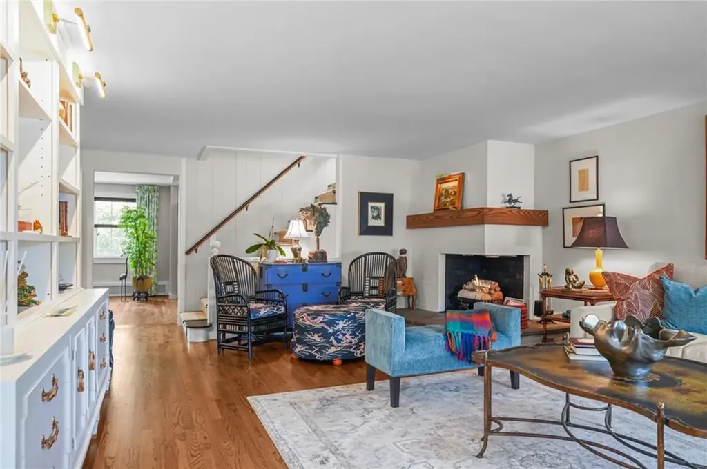 25 King Philip Road Pawtucket RI 02861