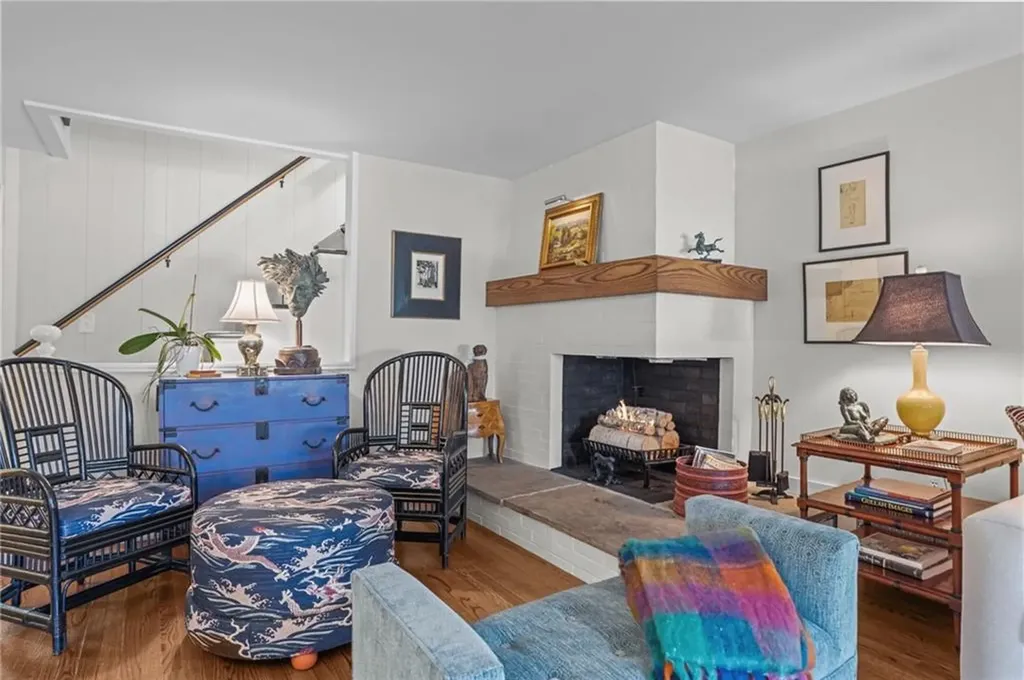 25 King Philip Road Pawtucket RI 02861