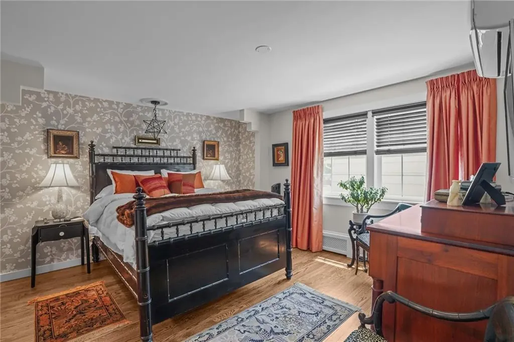 25 King Philip Road Pawtucket RI 02861