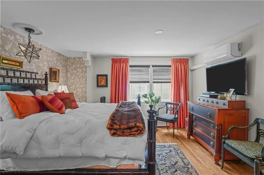 25 King Philip Road Pawtucket RI 02861