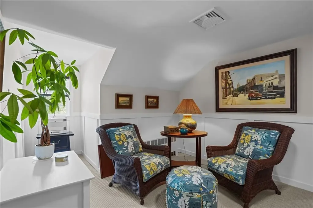 25 King Philip Road Pawtucket RI 02861