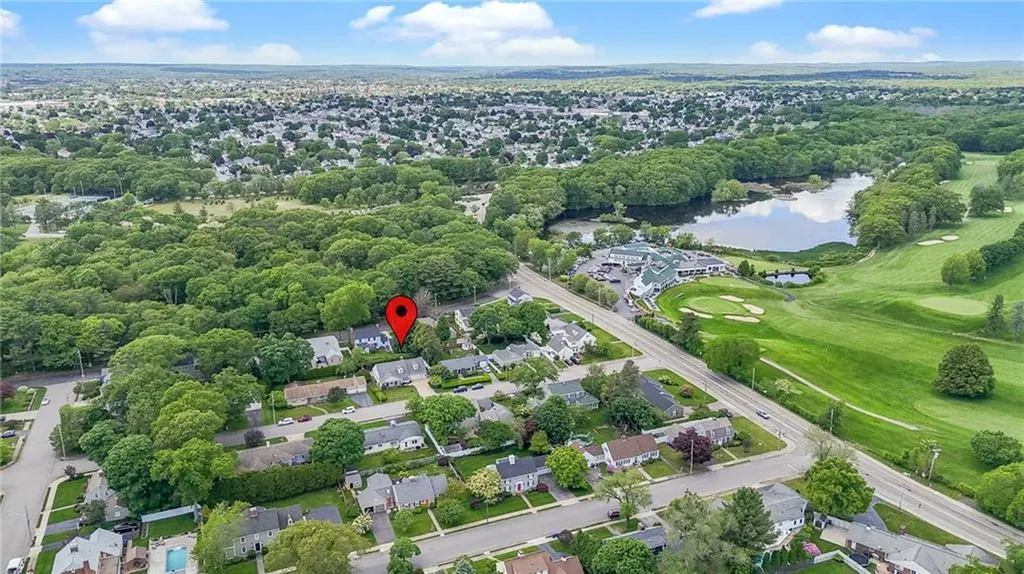 25 King Philip Road Pawtucket RI 02861