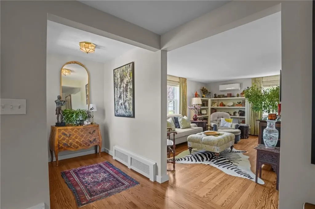 25 King Philip Road Pawtucket RI 02861