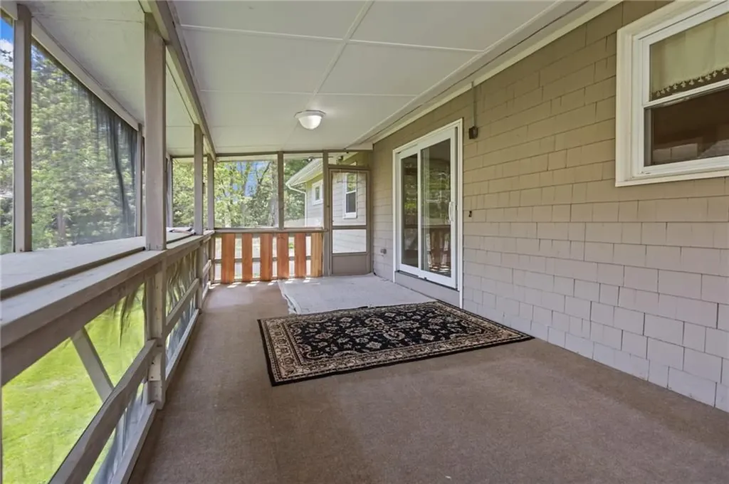 19 Irondale Street Warwick RI 02886