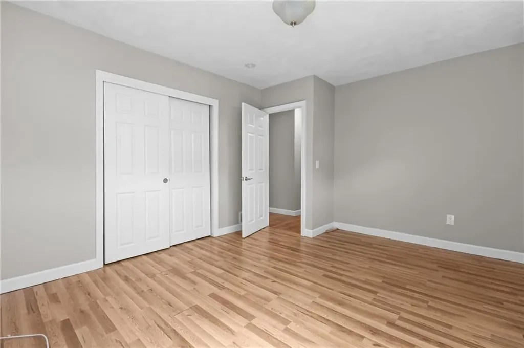 19 Irondale Street Warwick RI 02886