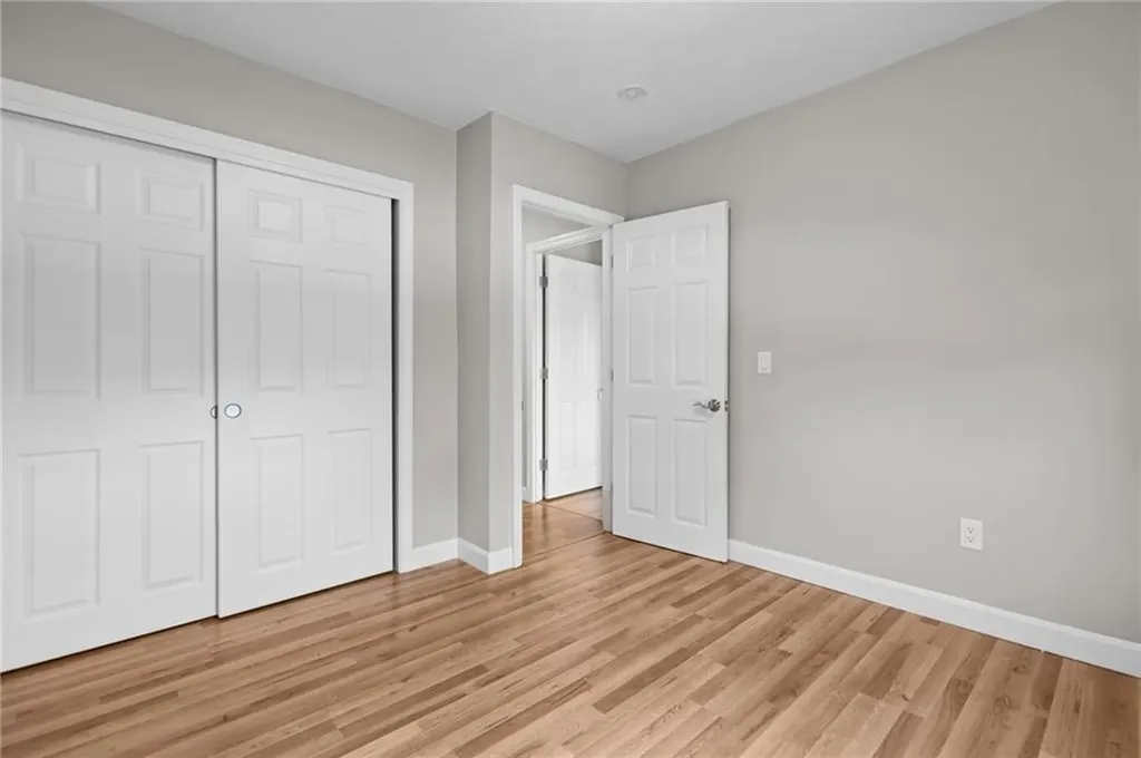 19 Irondale Street Warwick RI 02886