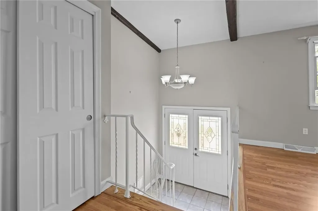 19 Irondale Street Warwick RI 02886