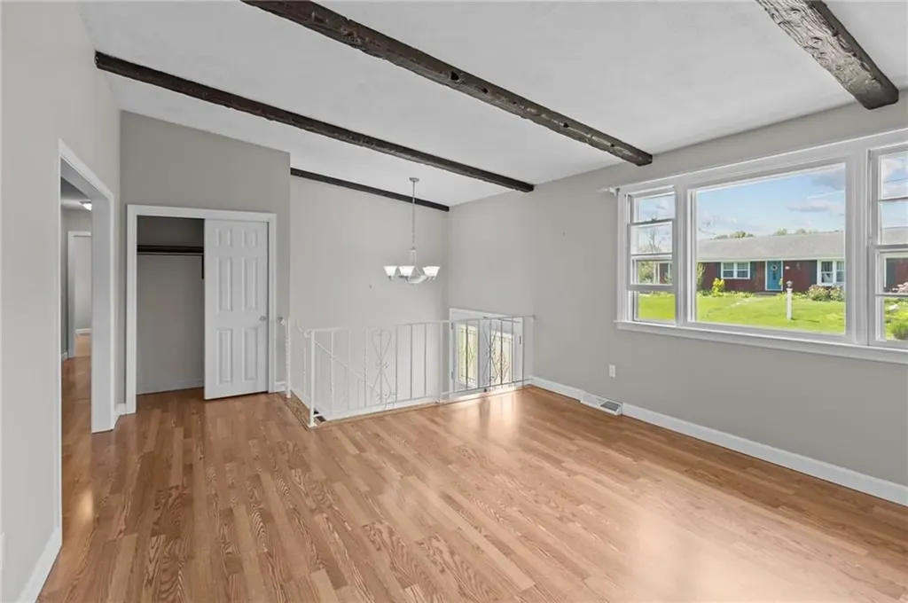 19 Irondale Street Warwick RI 02886