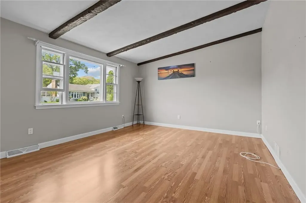 19 Irondale Street Warwick RI 02886