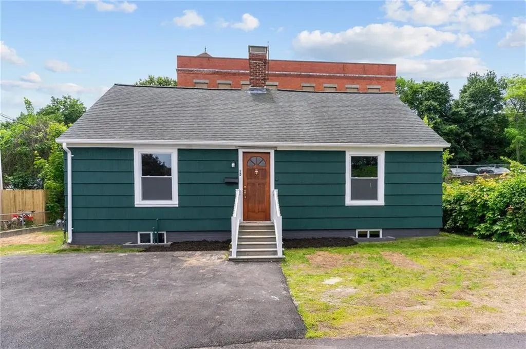 12 Church Lane Lincoln RI 02838