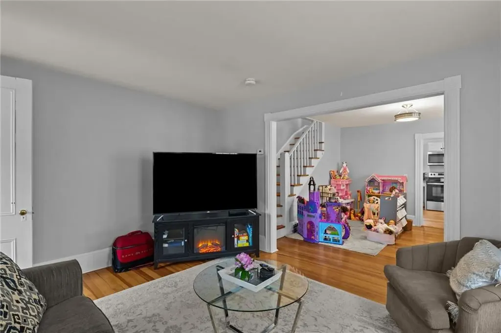 44 Bedlow Avenue Newport RI 02840