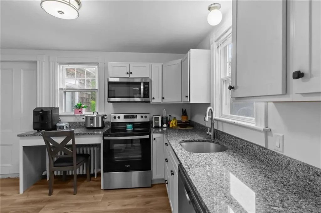 44 Bedlow Avenue Newport RI 02840