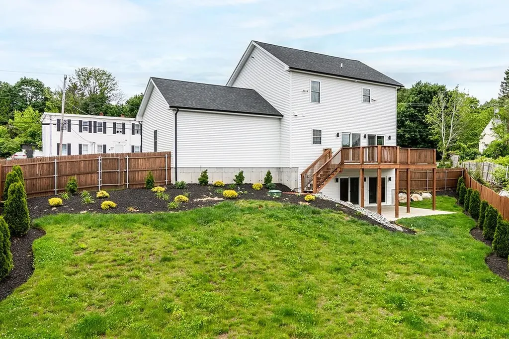 243 Simmonsville Avenue Johnston RI 02919