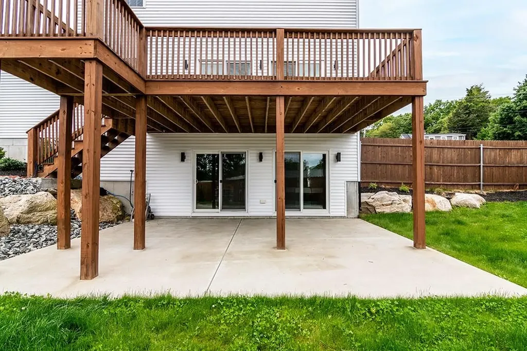 243 Simmonsville Avenue Johnston RI 02919