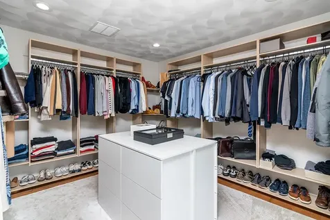 243 Simmonsville Avenue Johnston RI 02919