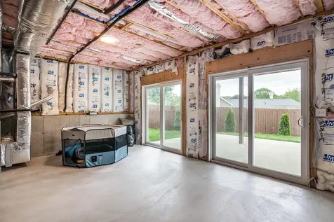 243 Simmonsville Avenue Johnston RI 02919