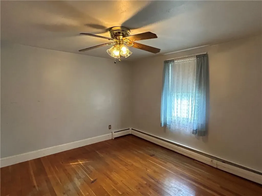 33 Moorland Avenue Providence RI 02908
