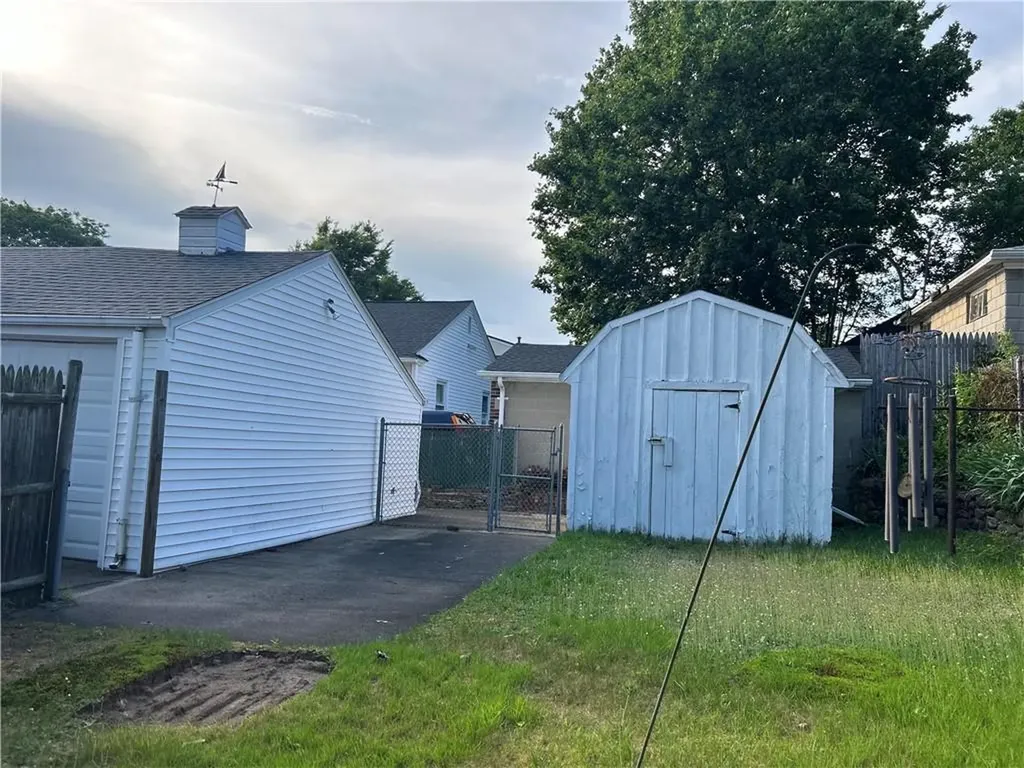 33 Moorland Avenue Providence RI 02908