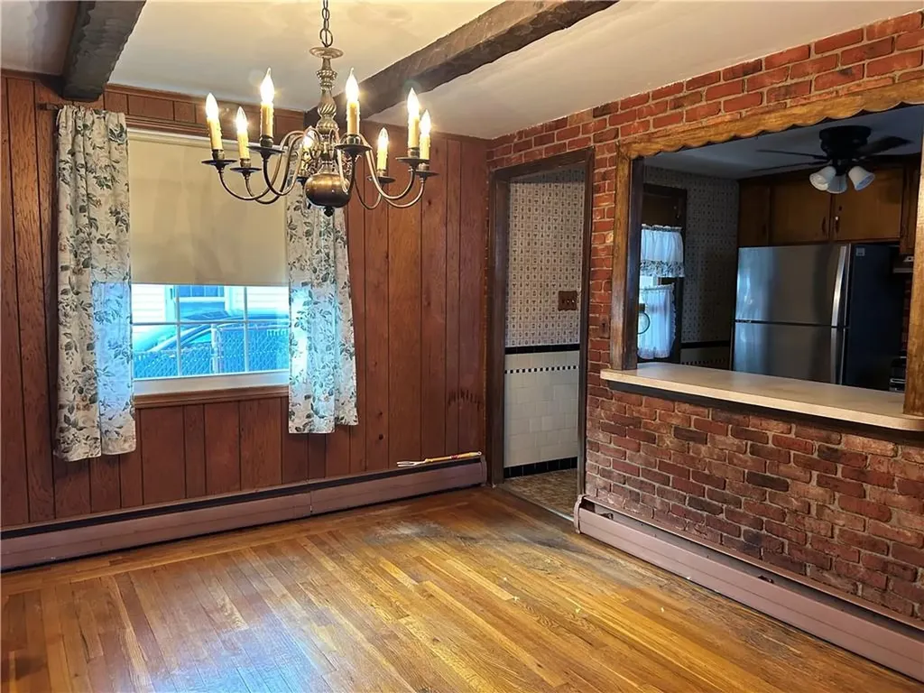 33 Moorland Avenue Providence RI 02908