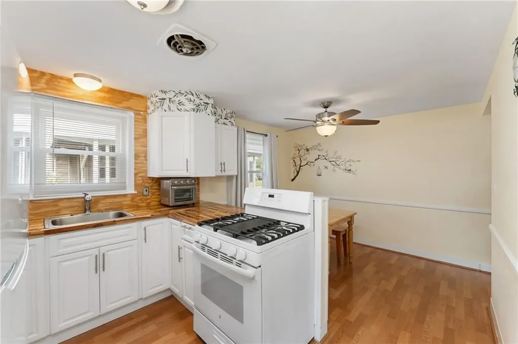 45 Cedarcrest Drive Pawtucket RI 02861