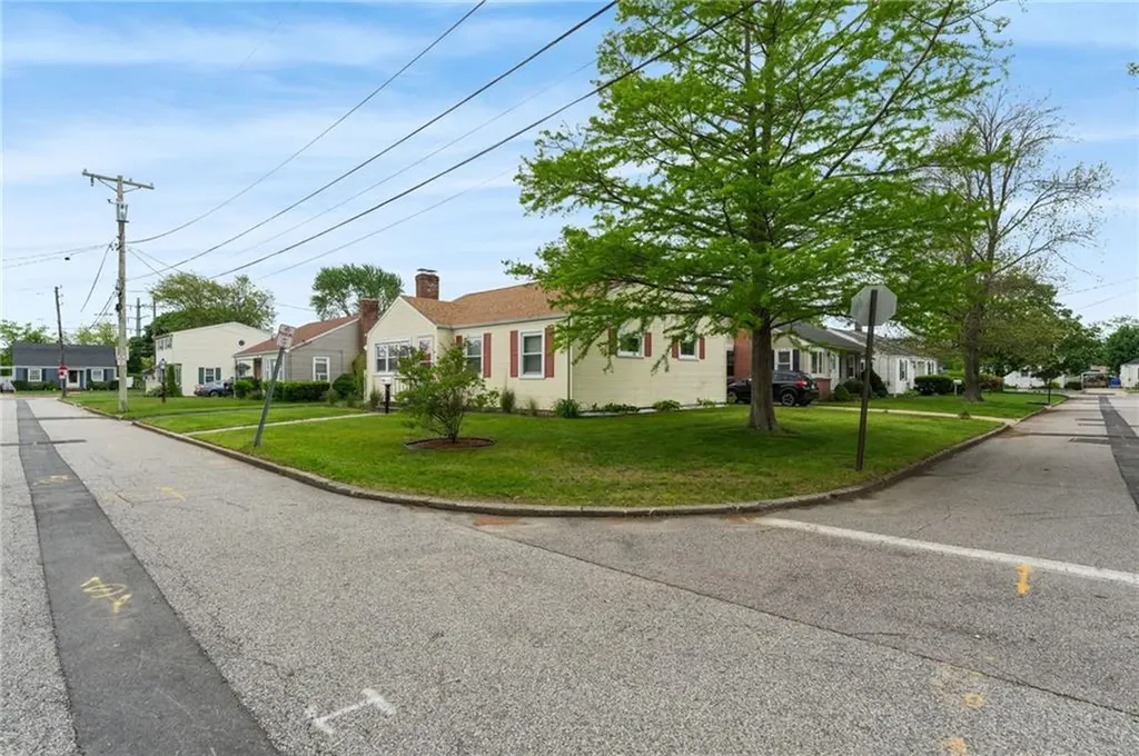 45 Cedarcrest Drive Pawtucket RI 02861