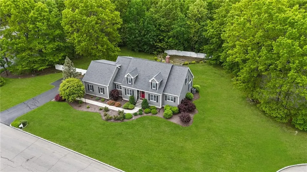 10 Lantern Brook Drive Lincoln RI 02865