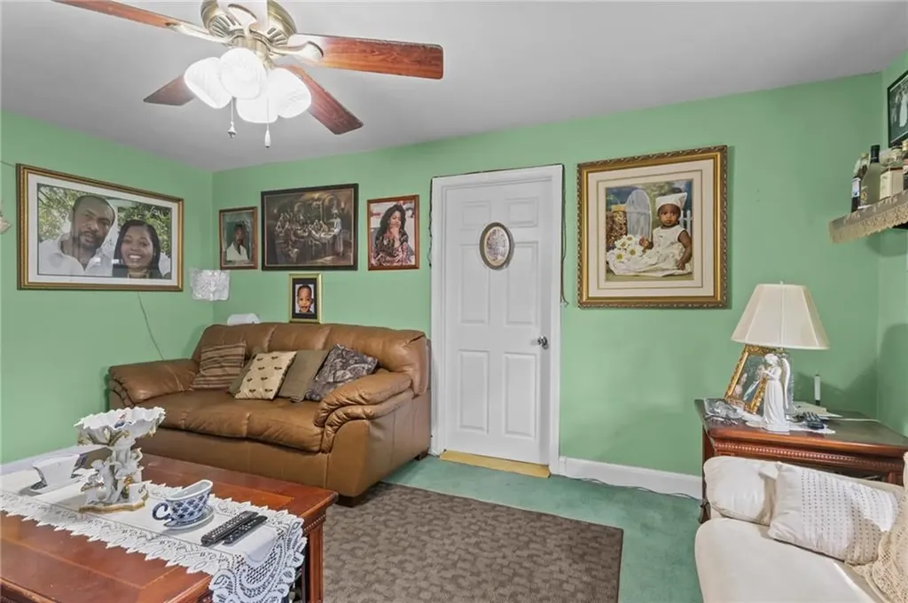 43 Dexter Street Woonsocket RI 02895