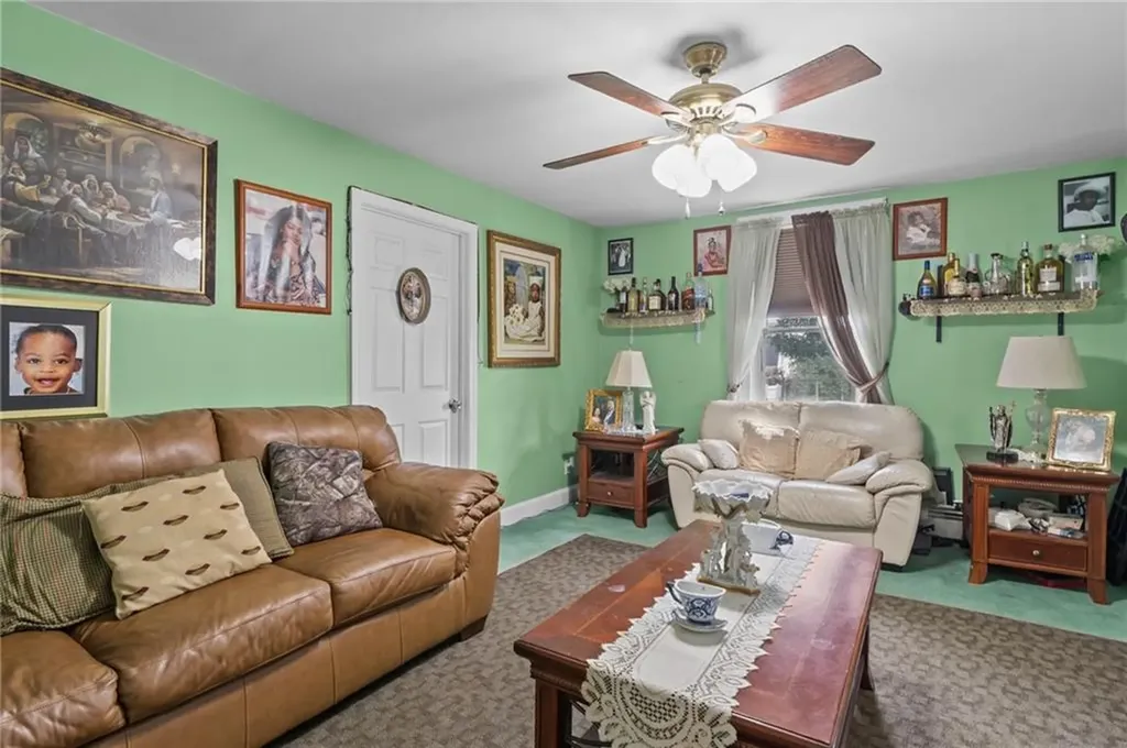 43 Dexter Street Woonsocket RI 02895