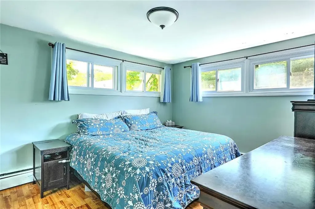 92 Chatworth Avenue Warwick RI 02886