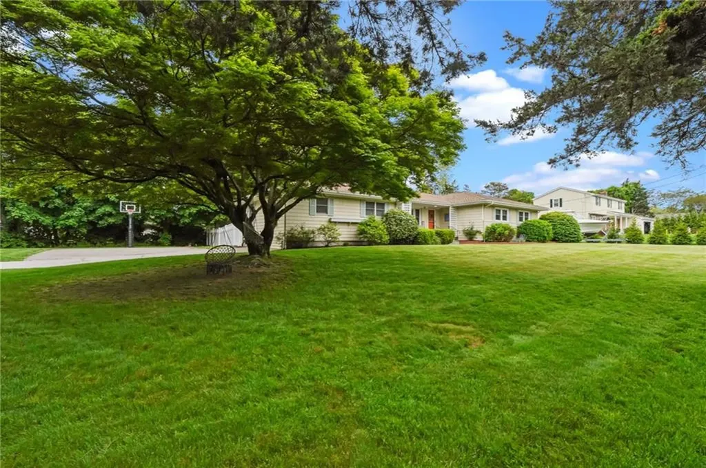 2 Westview Drive Westerly RI 02891