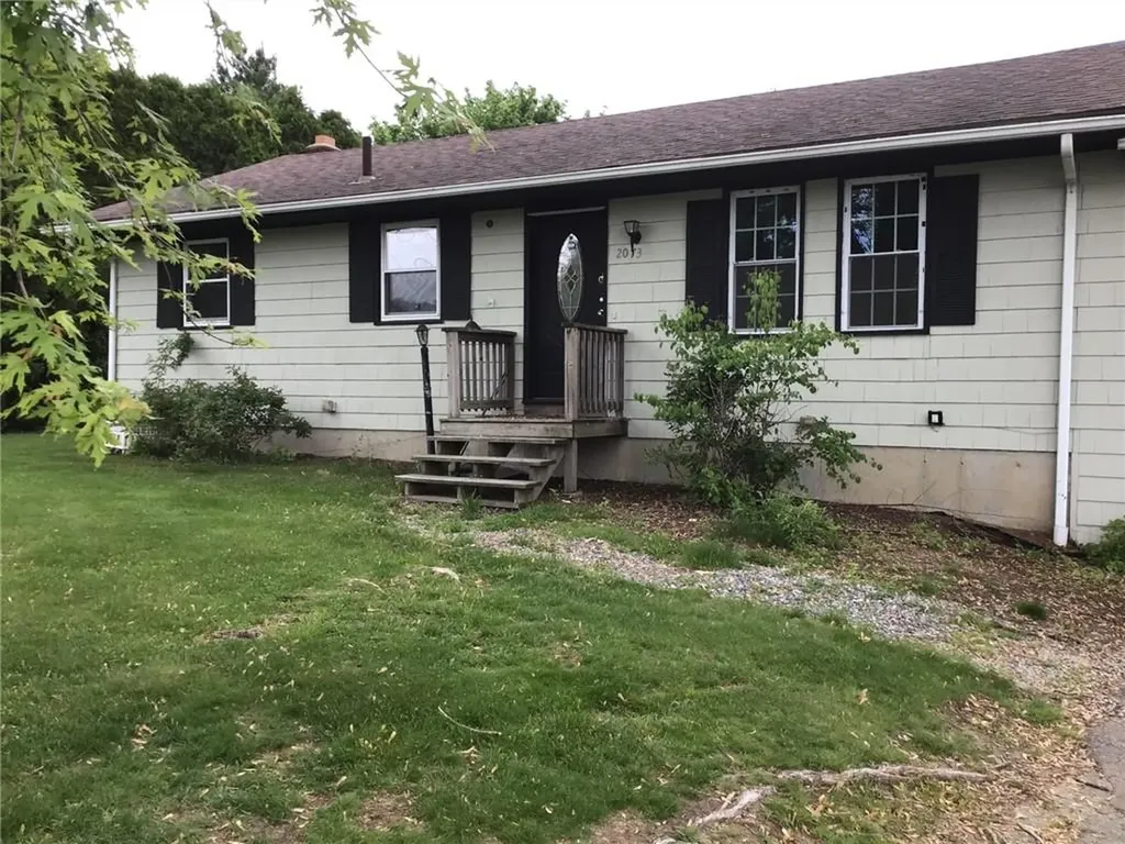 2073 Plainfield Pike Johnston RI 02919
