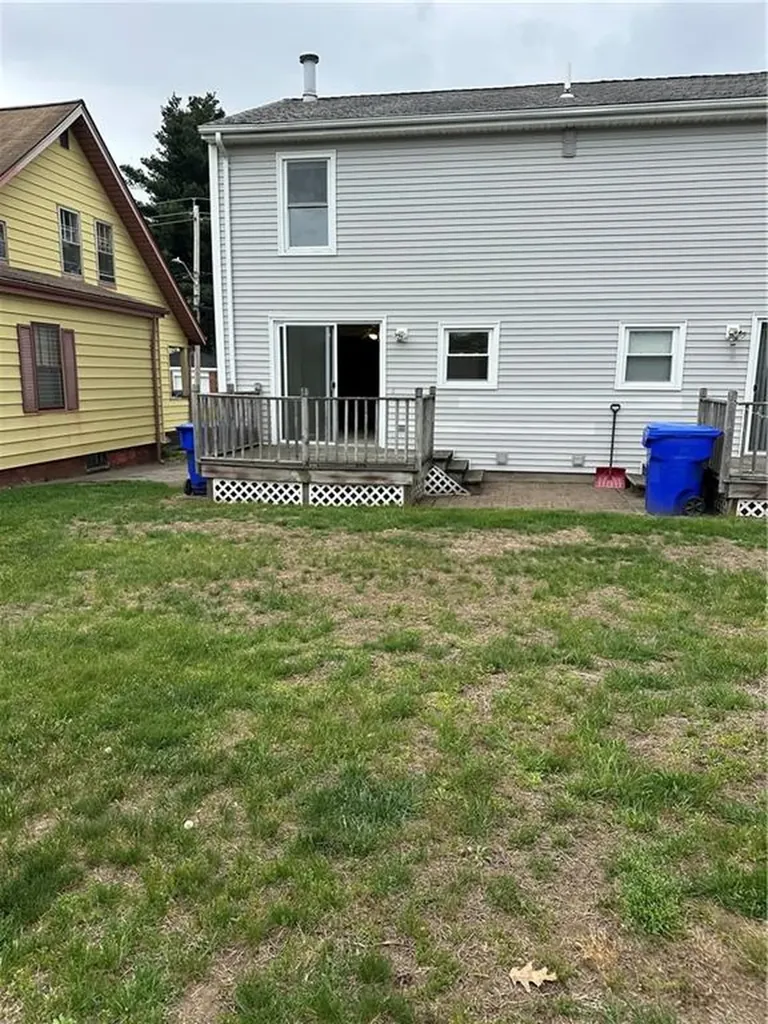 82 Maynard Street Pawtucket RI 02860