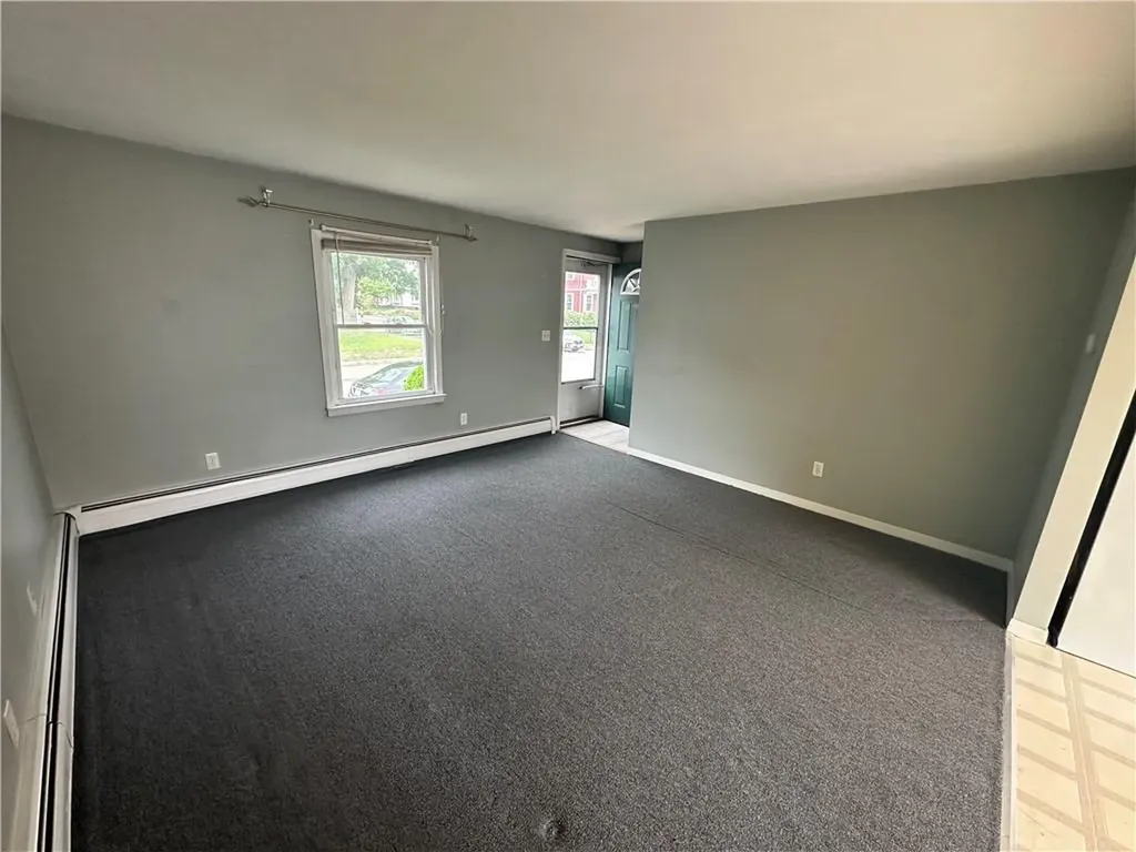 82 Maynard Street Pawtucket RI 02860